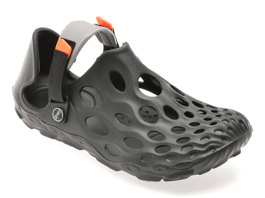 Papuci GRYXA negri, 868M, din pvc