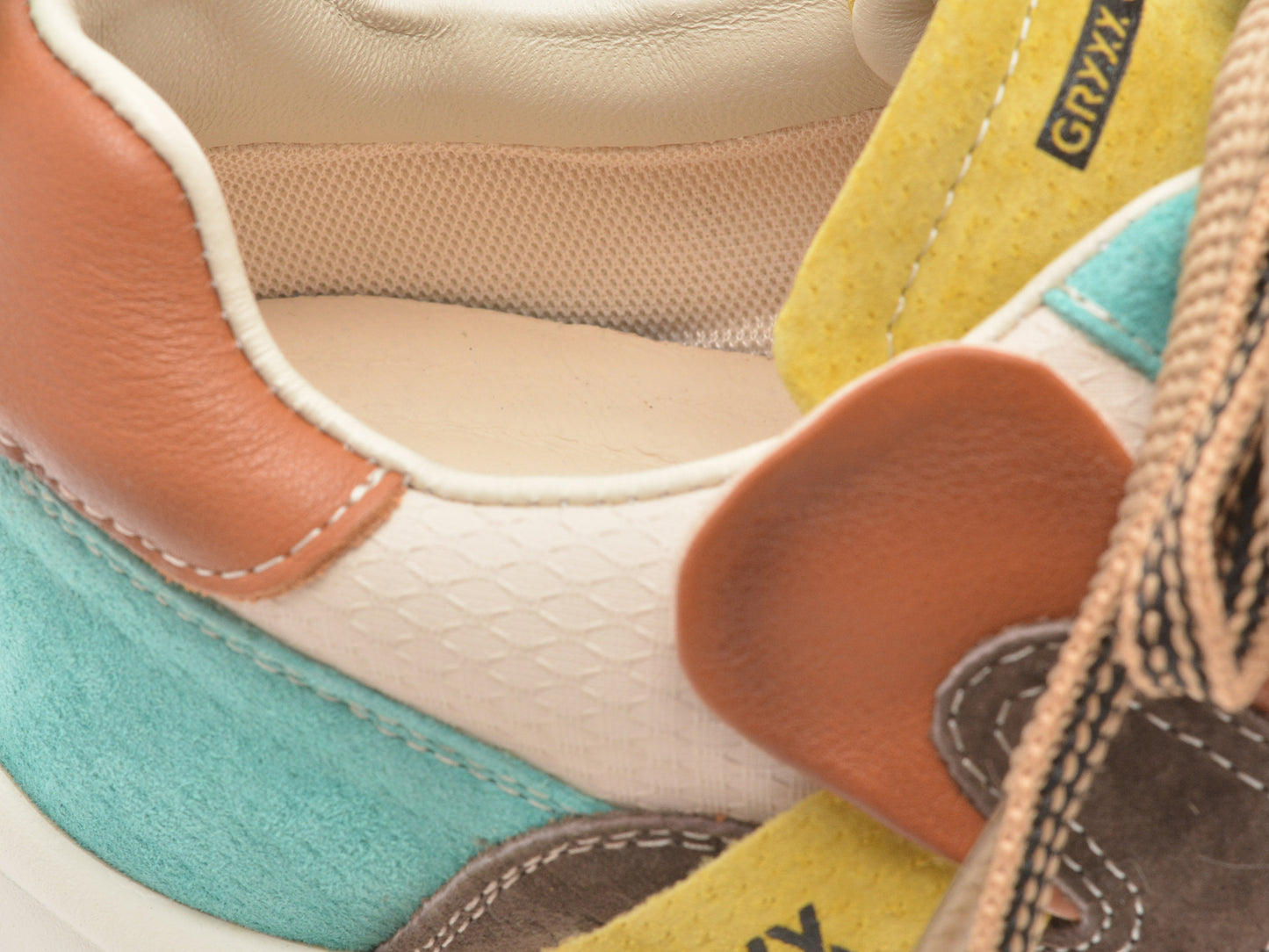 Pantofi sport GRYXA albi, 3526, din material textil