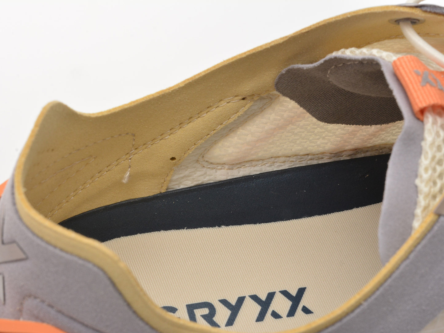 Pantofi sport GRYXA albi, 40049M, din material textil