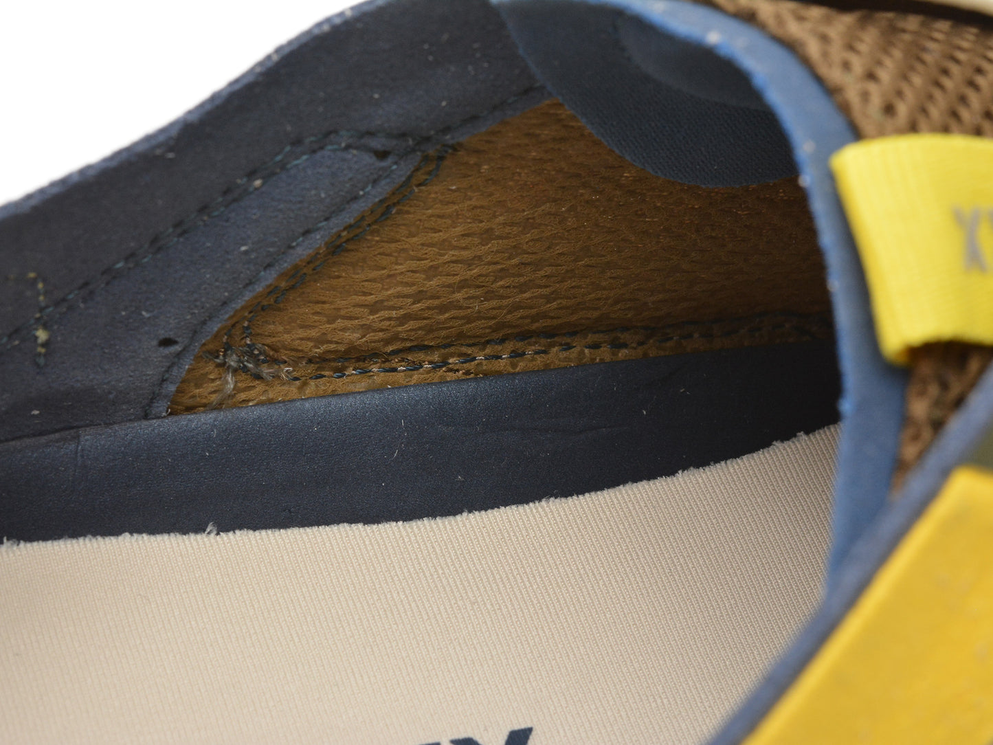 Pantofi sport GRYXA albi, 40049M, din material textil