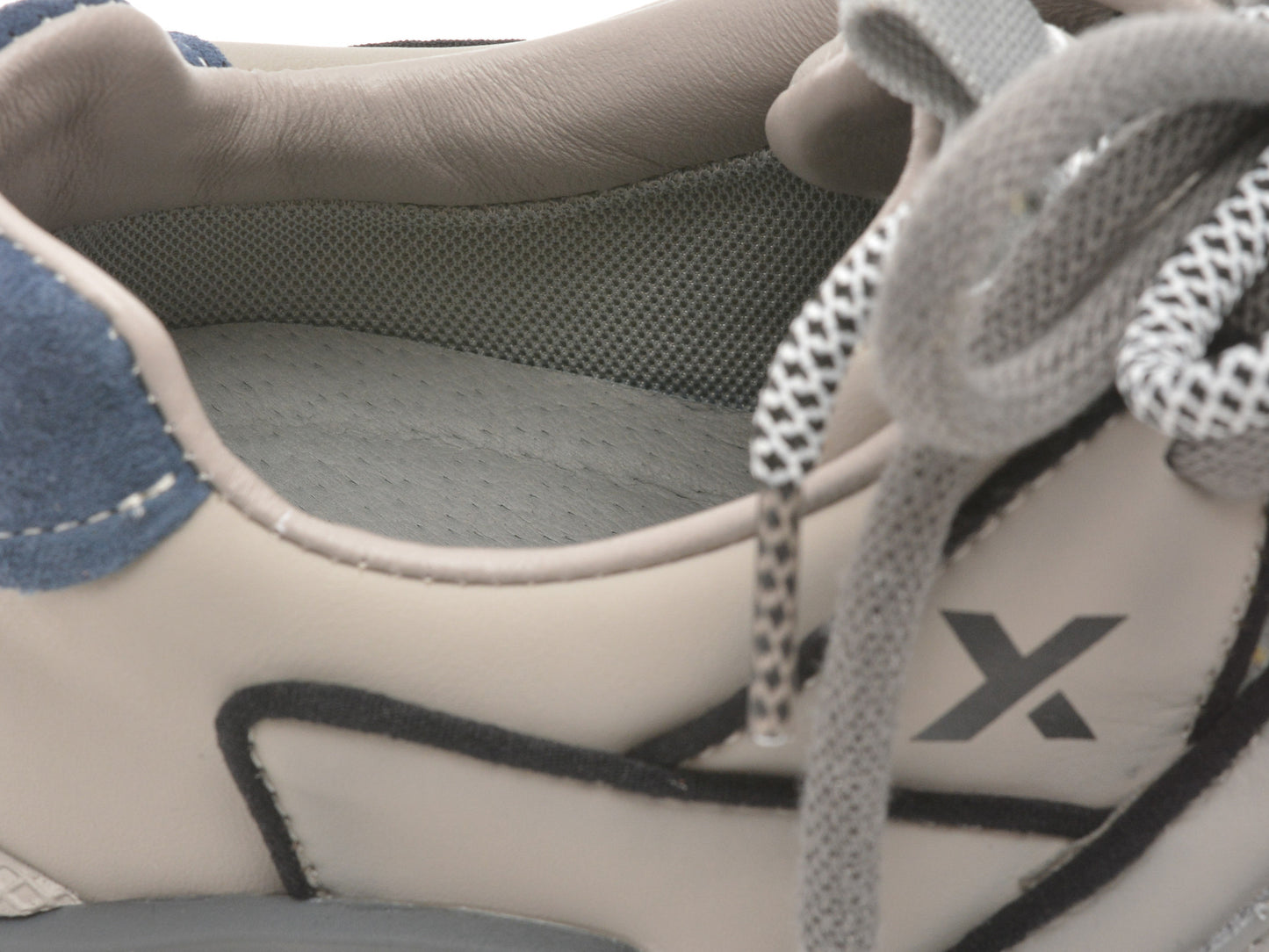 Pantofi sport GRYXA negri, 5752, din piele ecologica